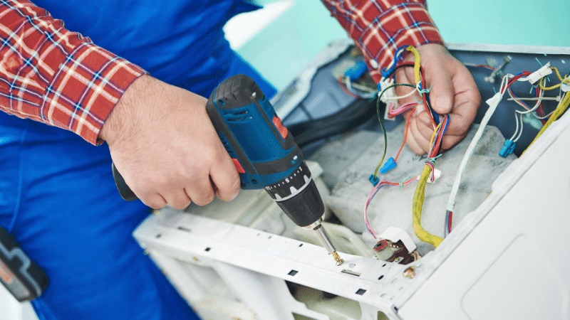 Selendi Franke Franke çamaşır makinesi kart tamiri – Su almama arızası orijinal parça ile giderildi. - Teknik servis örneği